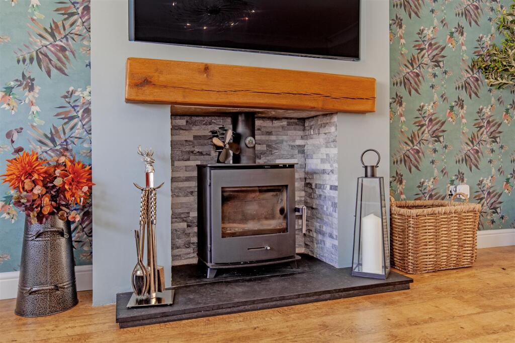 Reception Room-3.jpg