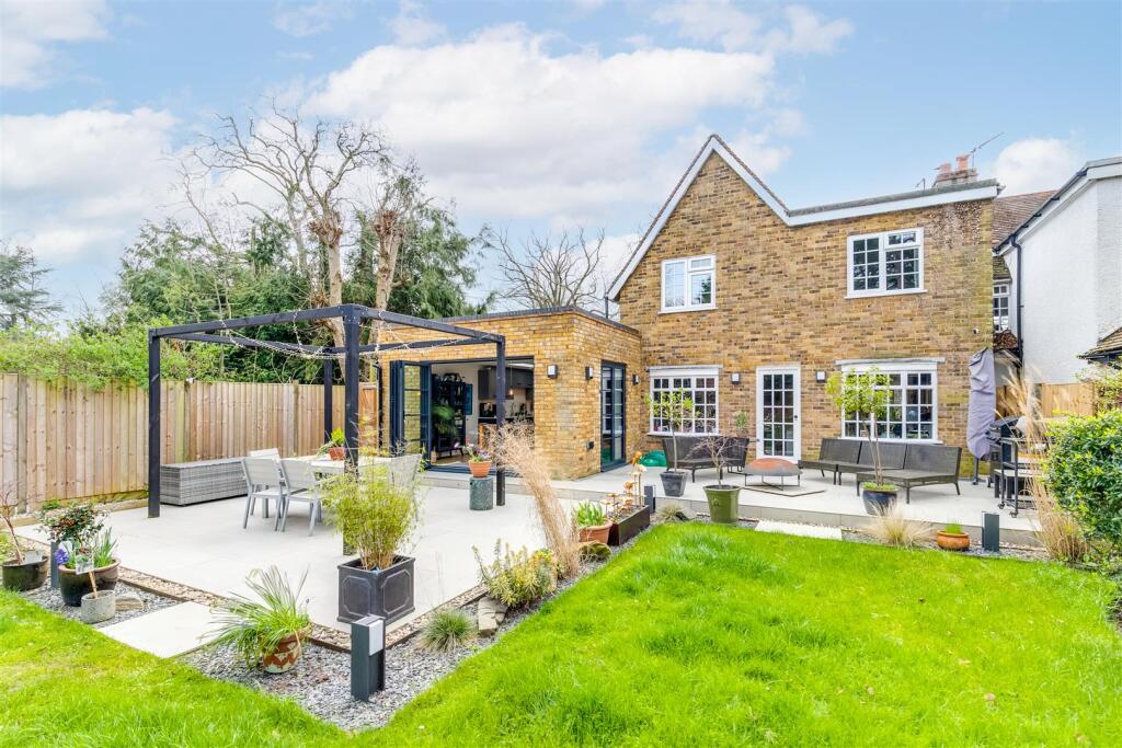 Eastholm Green 9-52.jpg