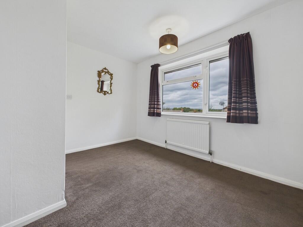 CAM04273G0-PR0182...