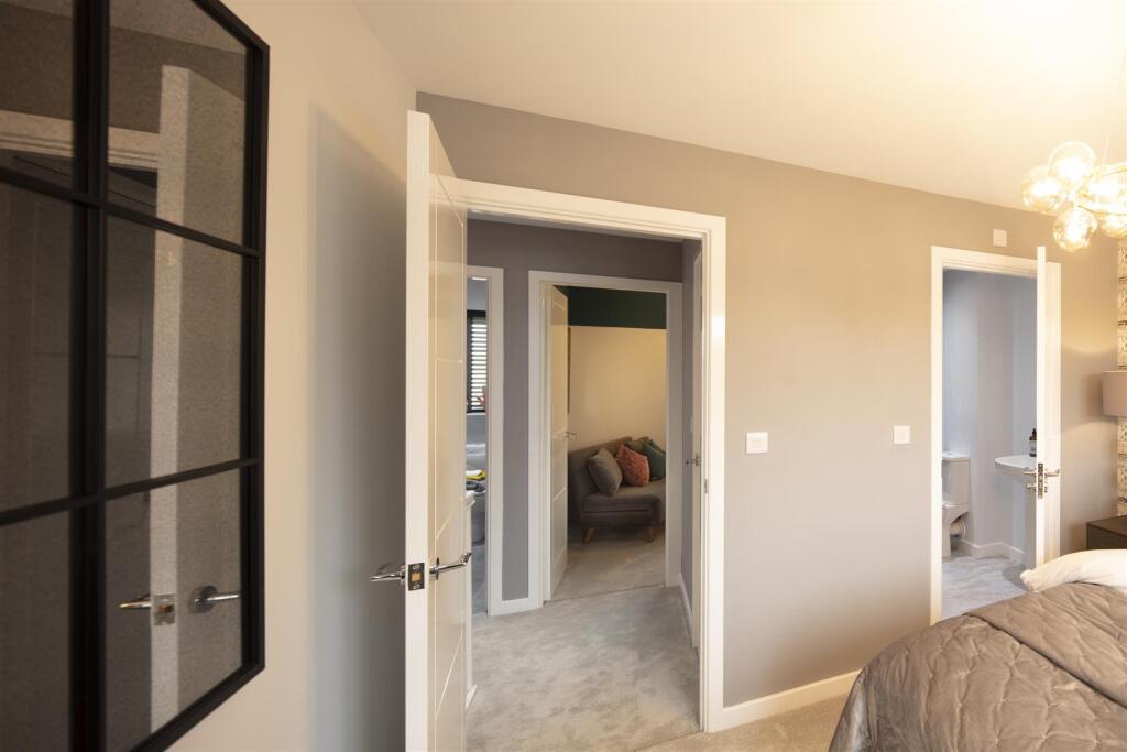 Principal bedroom