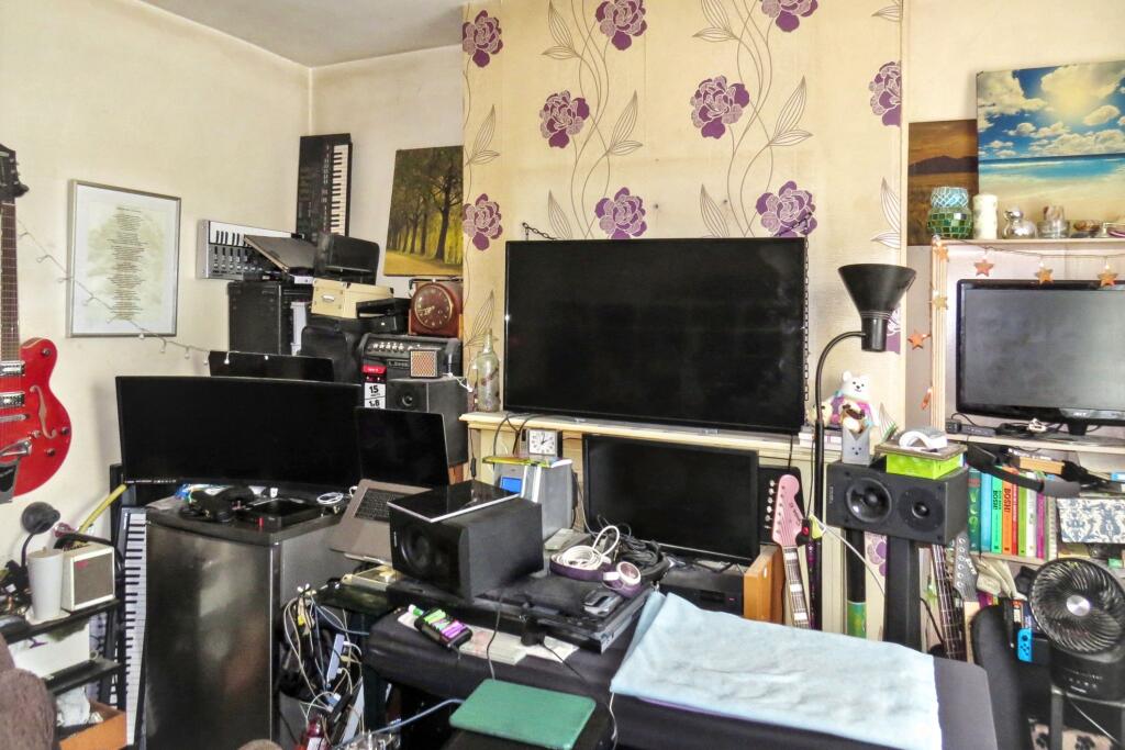 33 Roscoe Street, St. Helens, WA10 4BW