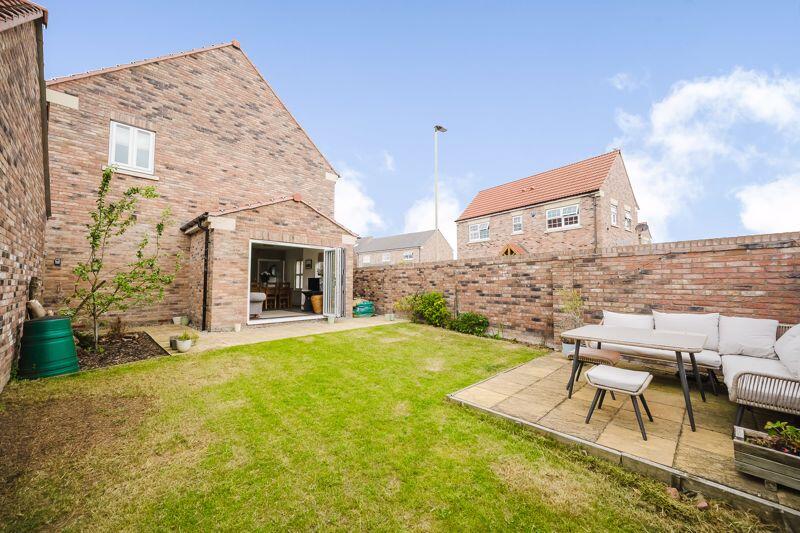 12 Throstle Nest