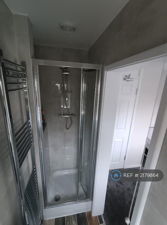 Room3 Ensuite