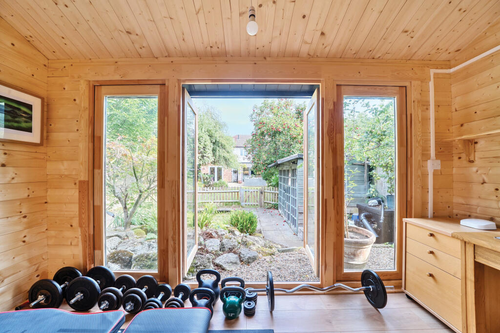 Garden Office / Gym
