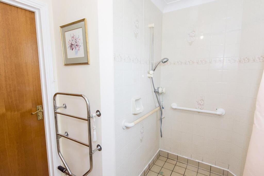 Annexe Shower Room (Photo Two)