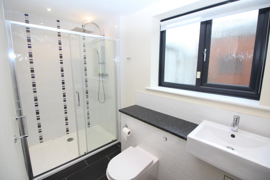 En Suite Shower Room