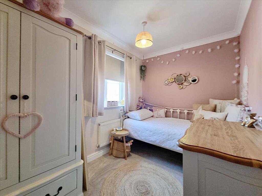 Bedroom 4: