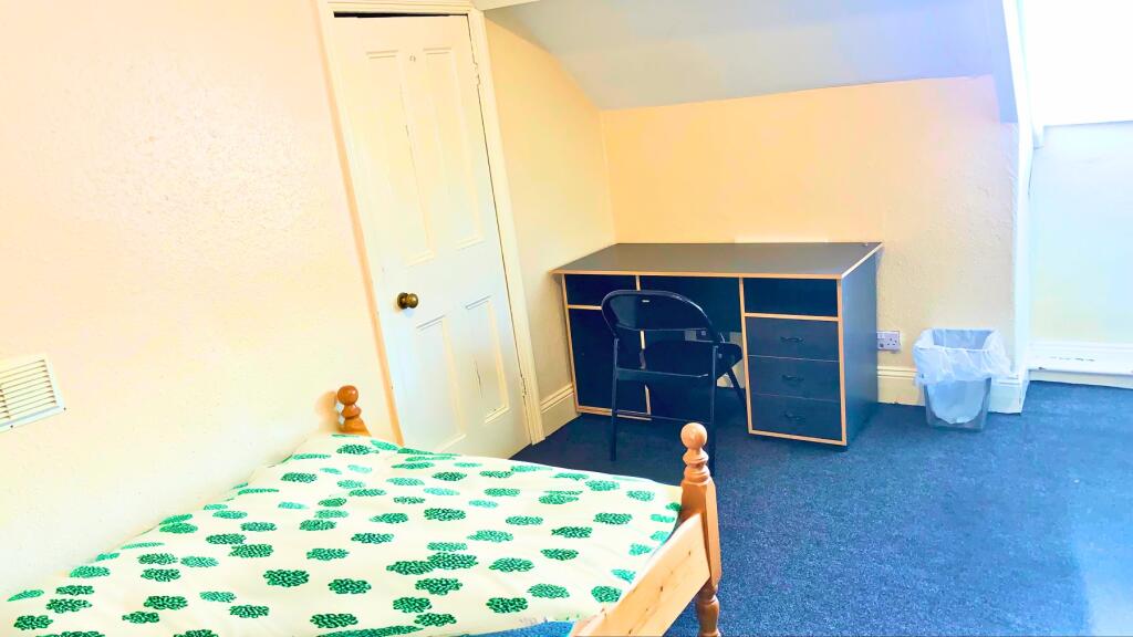 9 Heaton hall Road B