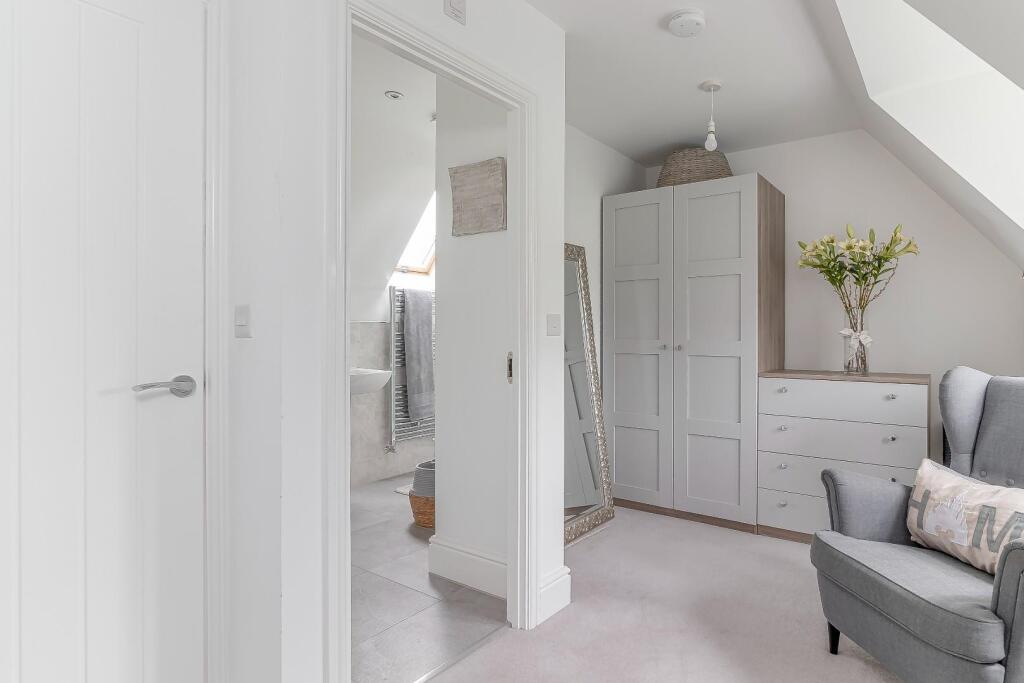 Master Bedroom Dressing Area.jpg