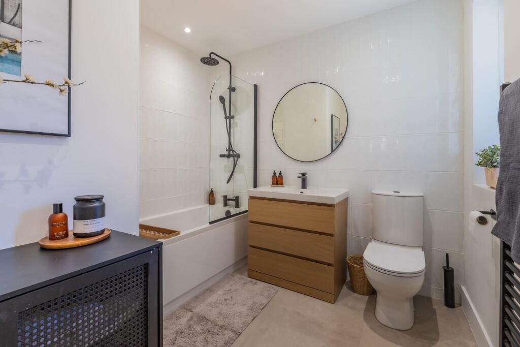 Clos Coed-Y-Dafarn 6-13.jpg