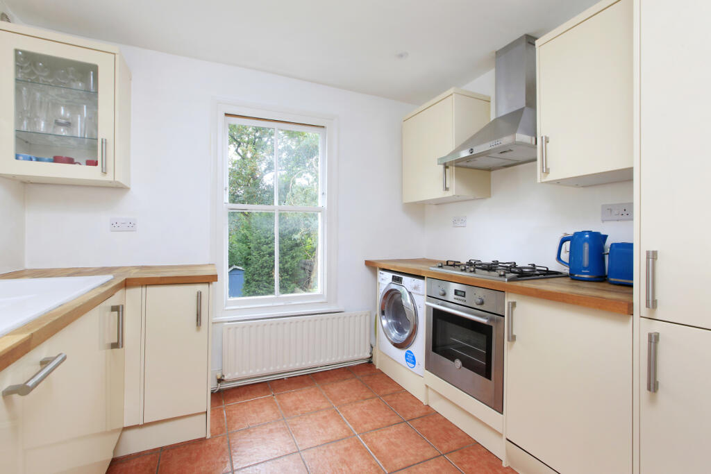 property in Balham Park Road, 
Balham, SW12