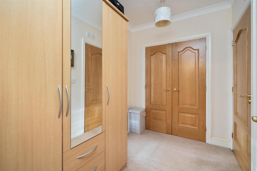 Apartment 4 Katherine Place_6.jpg