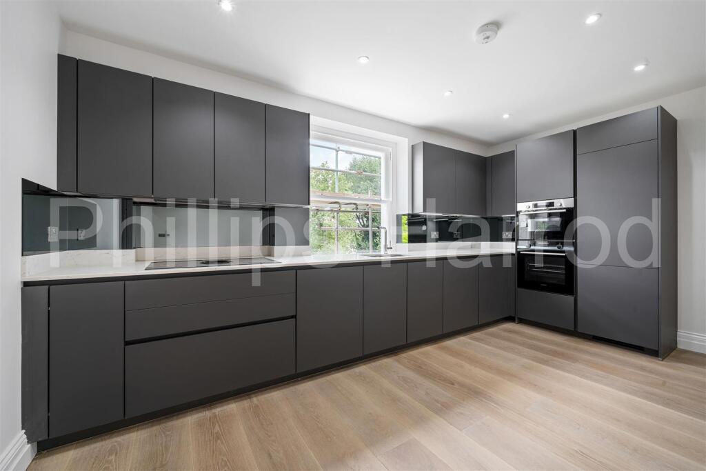 Flat 8, 129 Hamilton Terrace NW8 9QR-11.jpg