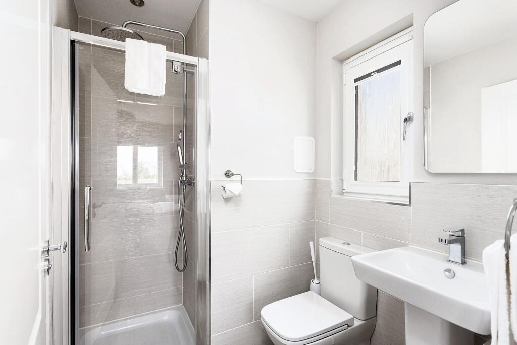 Bedroom 2 En Suite