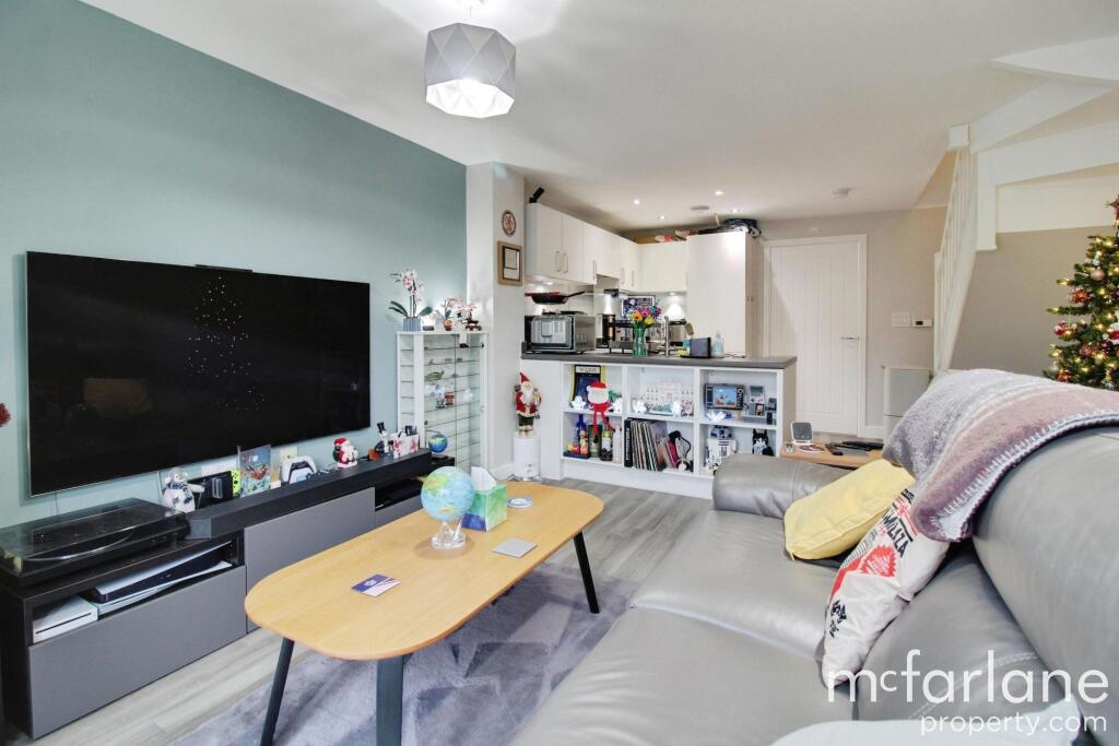 Kitchen/ Open Plan Living