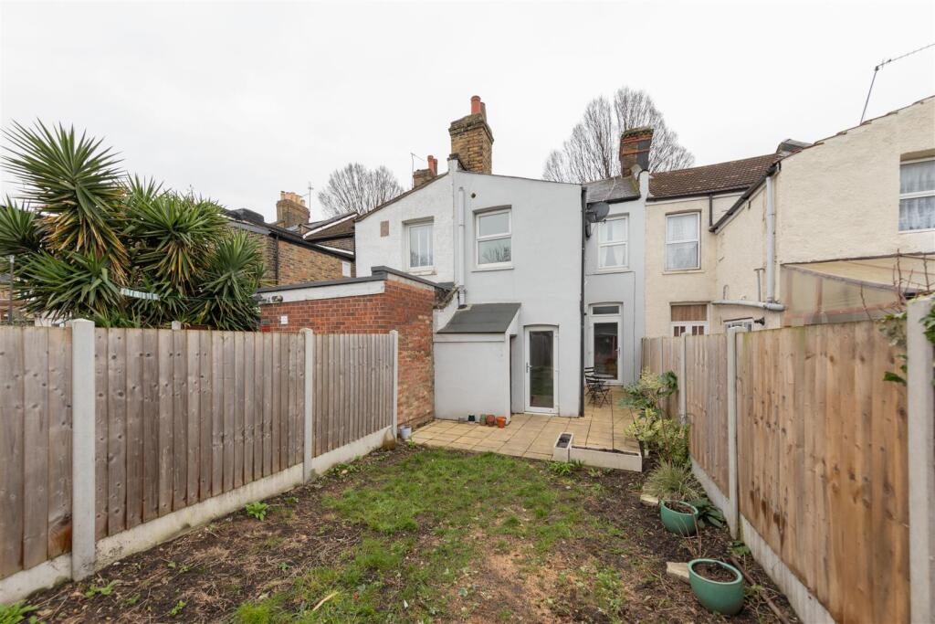 Geere Road E15