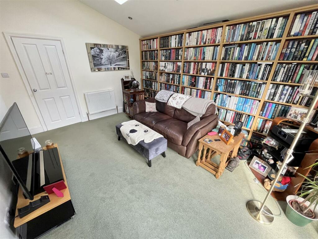 Family Room Aspect 2