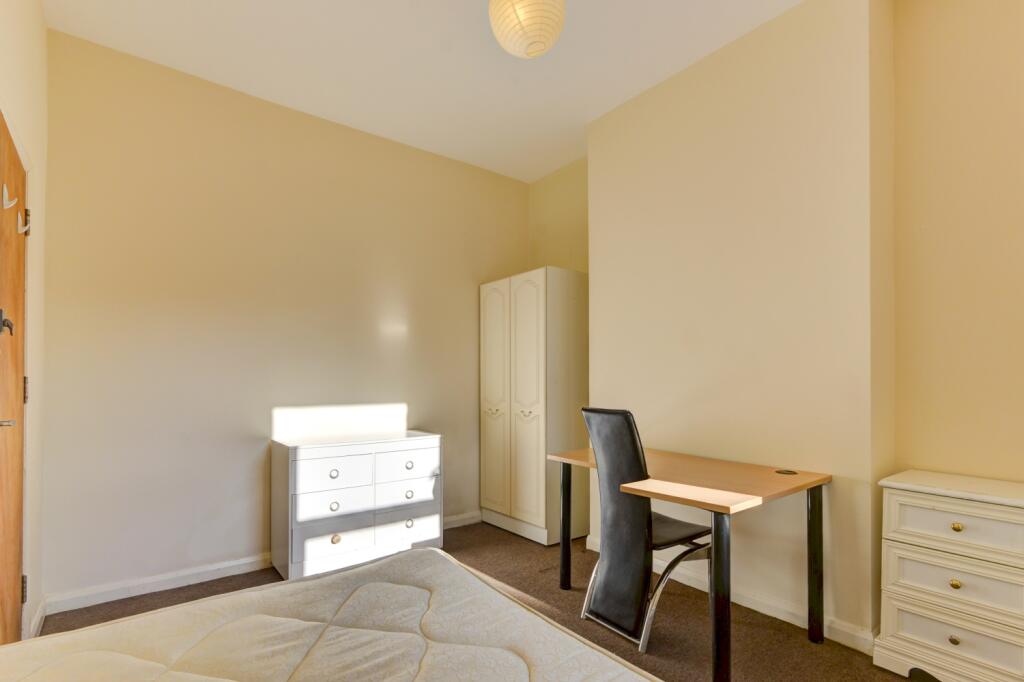 BED 2 (2)