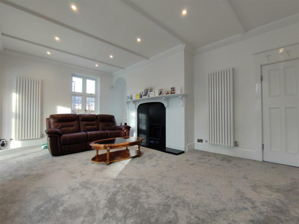 Sitting Room Aspect 3