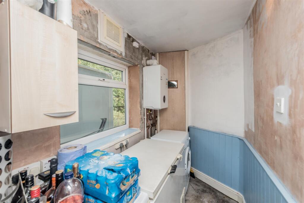 Fitted Kitchen: