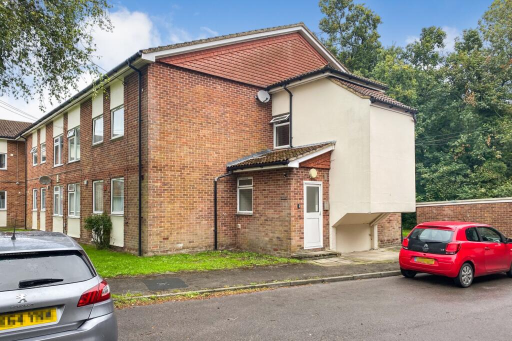 101 Waiblingen Way, Devizes, Wiltshire SN10 2BW