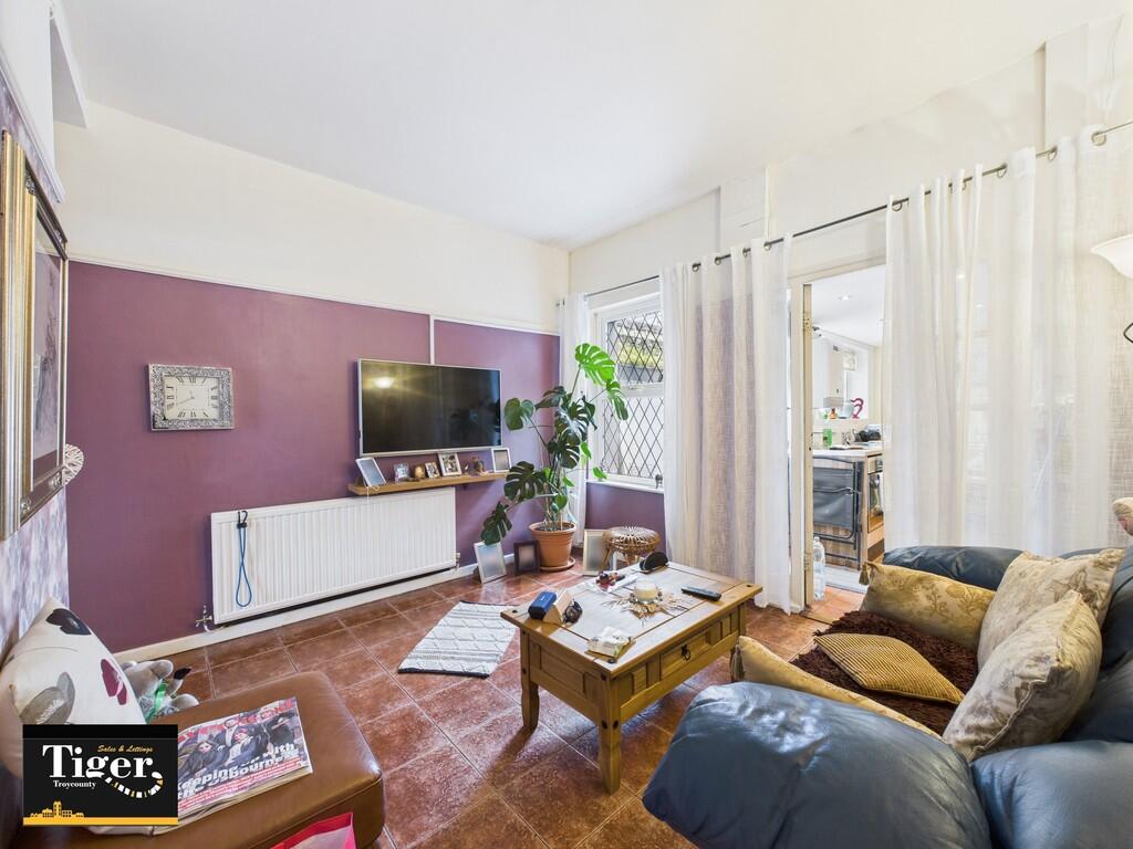 CAM03440G0-PR0380...