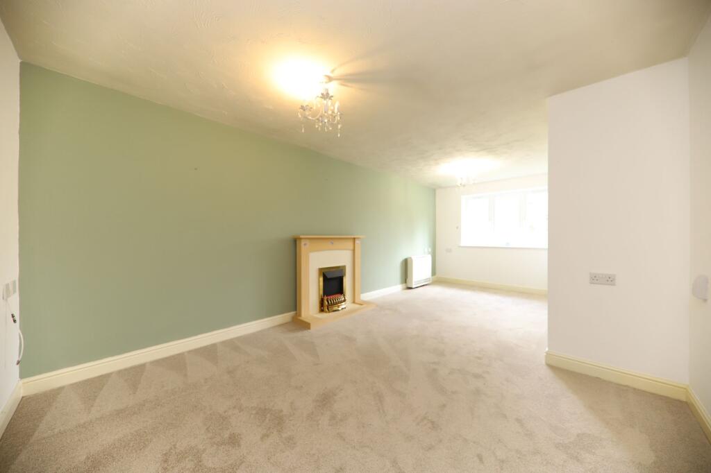 Living Room (2)