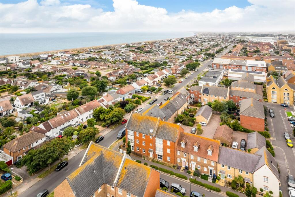 Flat 11 Penzance House-2.jpg