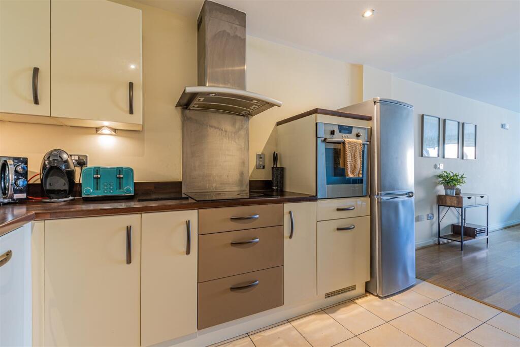 Genoa House 223-9.jpg