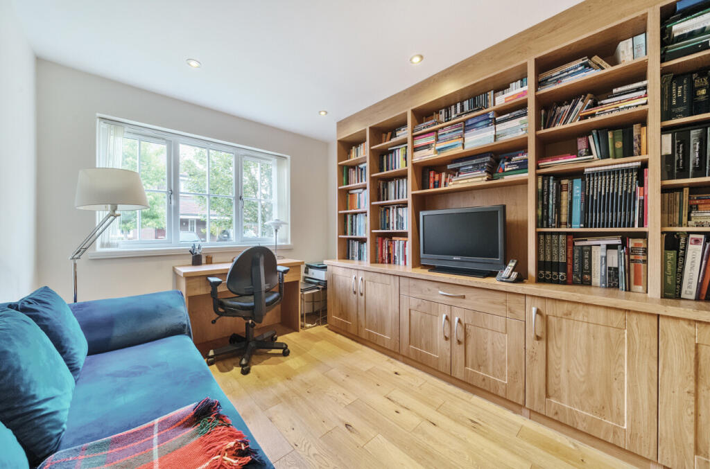 1309481-16-684856...