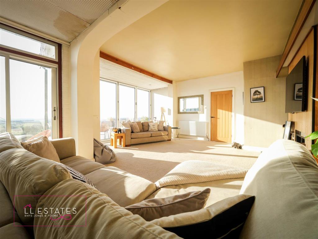 117 Cwm Road-44.jpg
