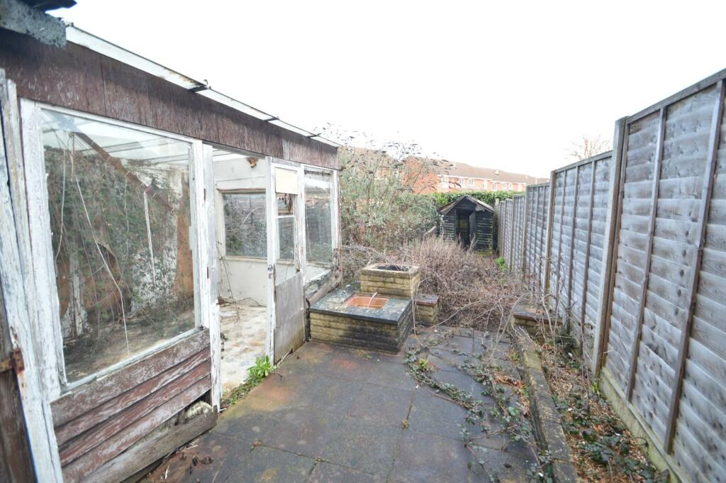 11 Mitchell Avenue rear garden.JPG