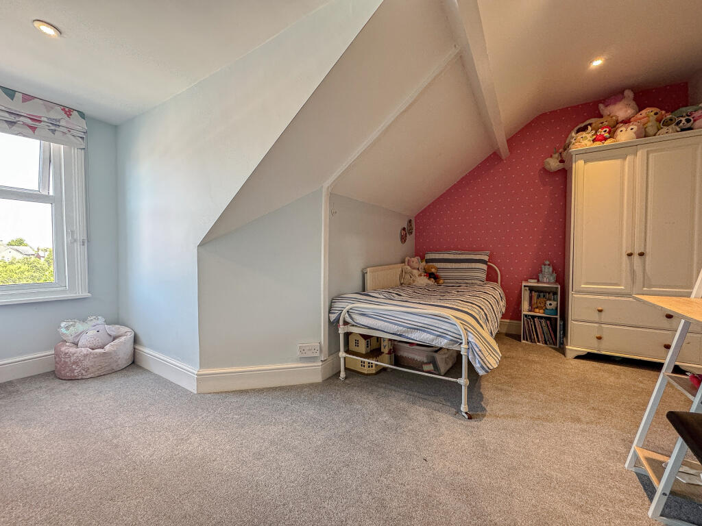 Bed 4