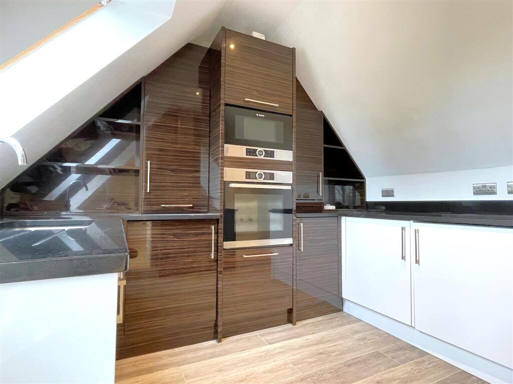 A.Kitchen.2.jpg