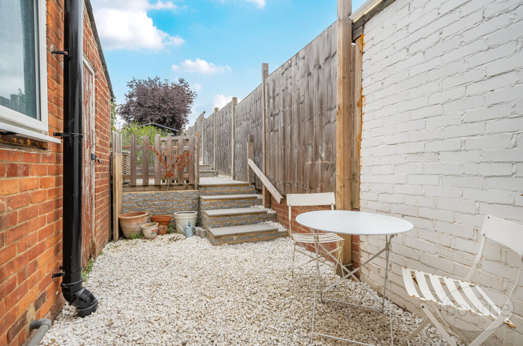 03ff4c2d-0b1e-47d...