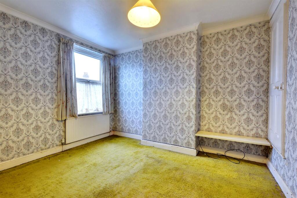 Bedroom One_3.jpeg