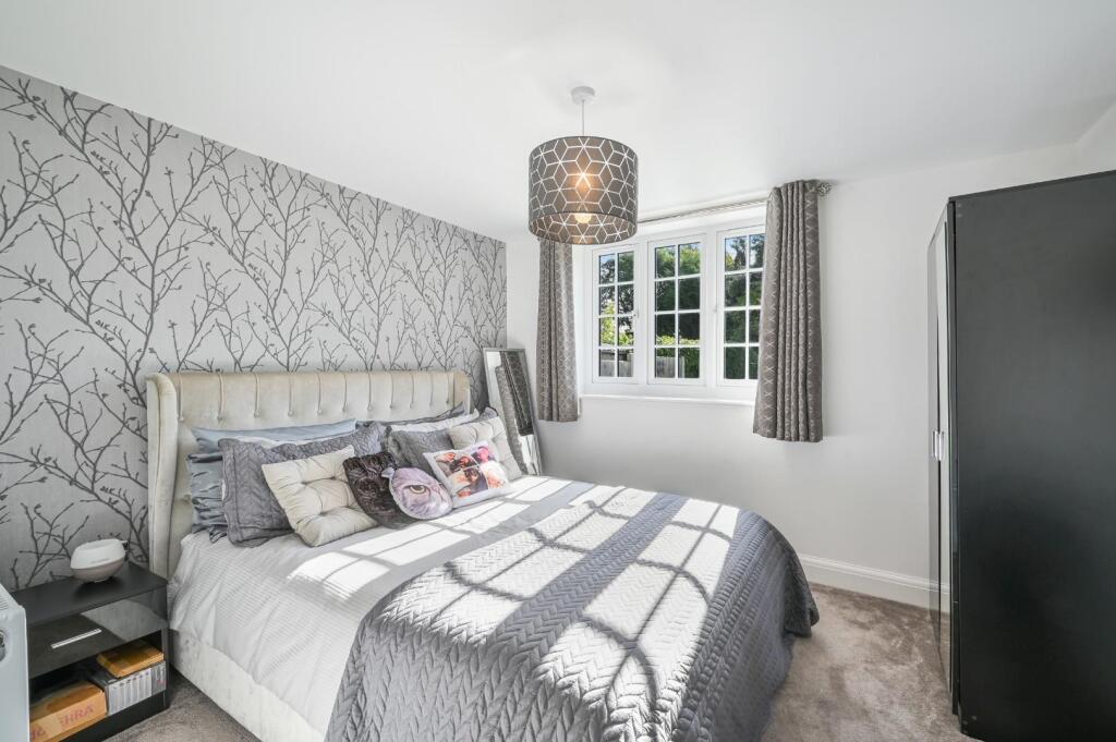 NUTCROFT GROVE,  (8).jpg