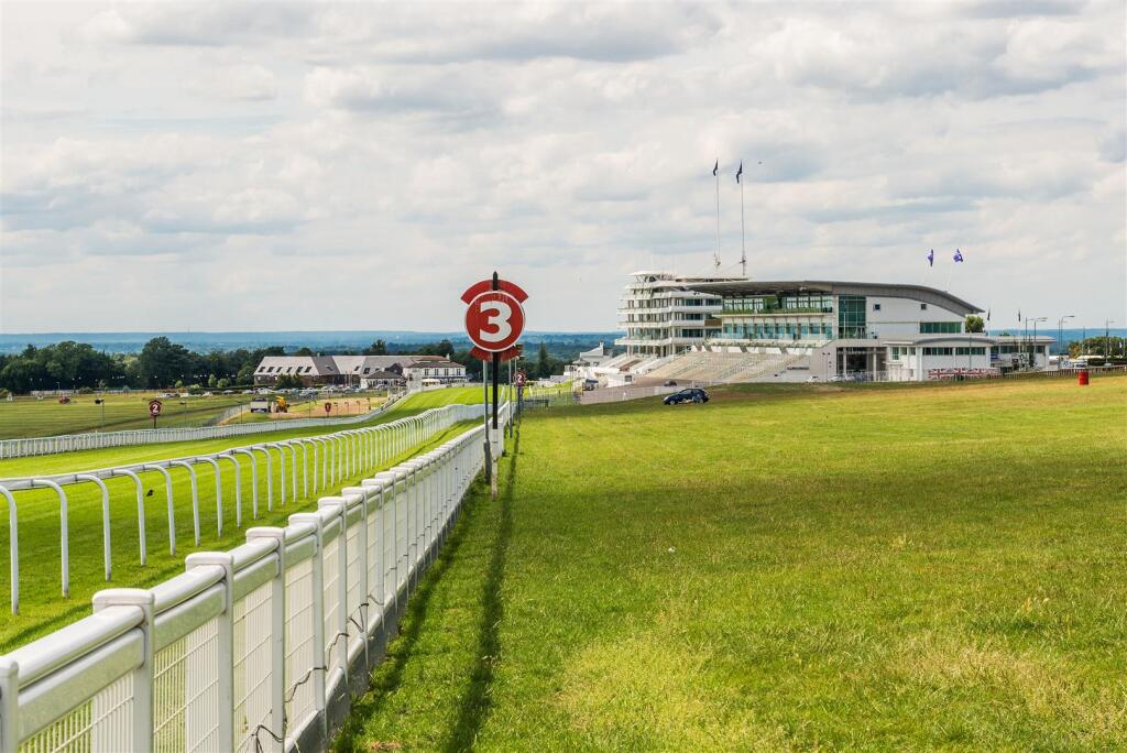 Epson race course 1.jpg