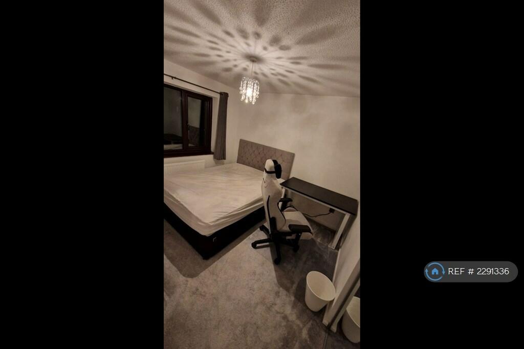 Bedroom i (2)