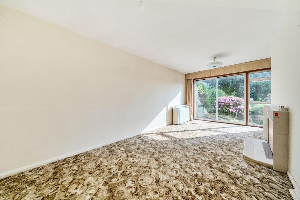 Lounge corner view.jpg