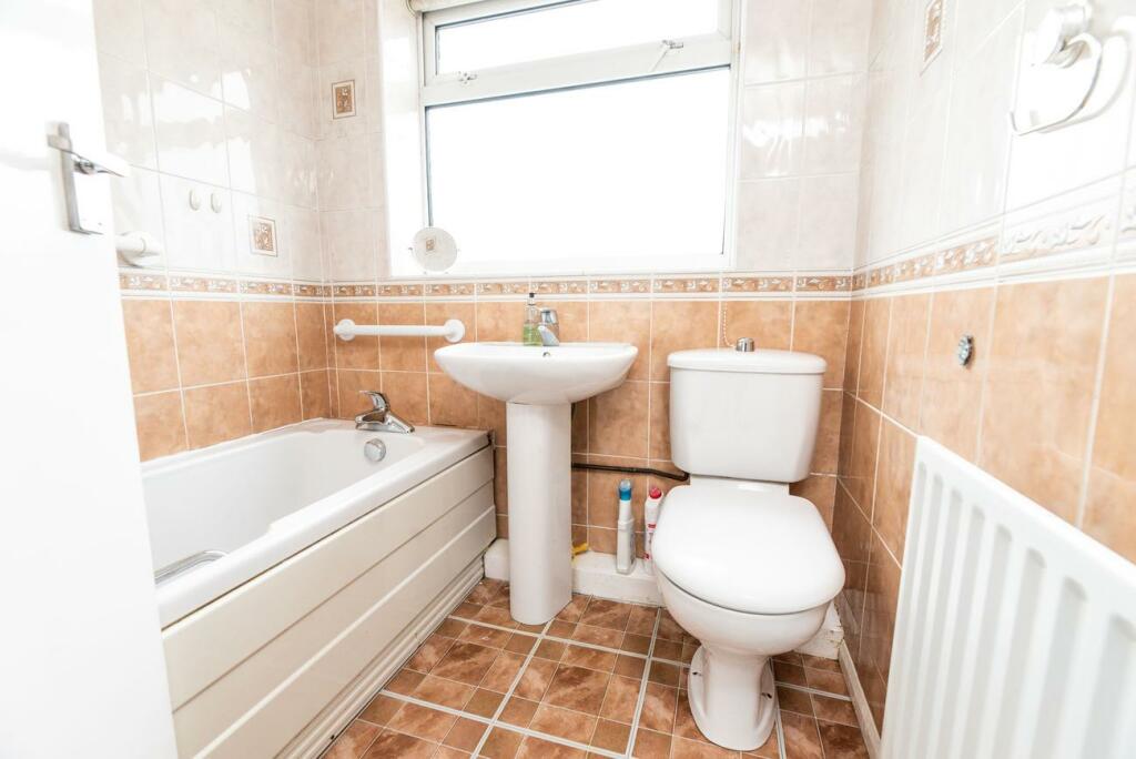 127 Chaddesden Lane (20 of 21).jpg