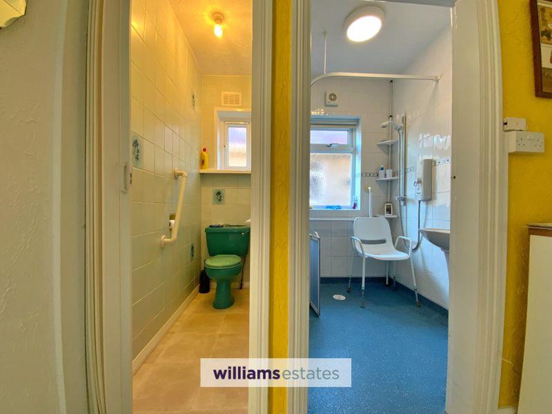 Wet Room &amp; Toilet