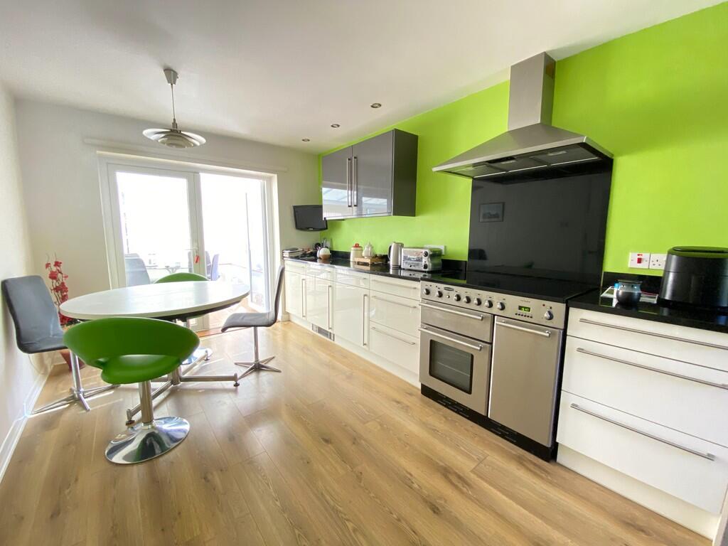 Kitchen Breakfast...