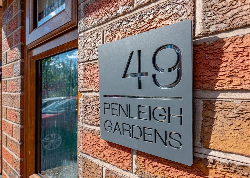 49 Penleigh Gardens-External (6).jpg