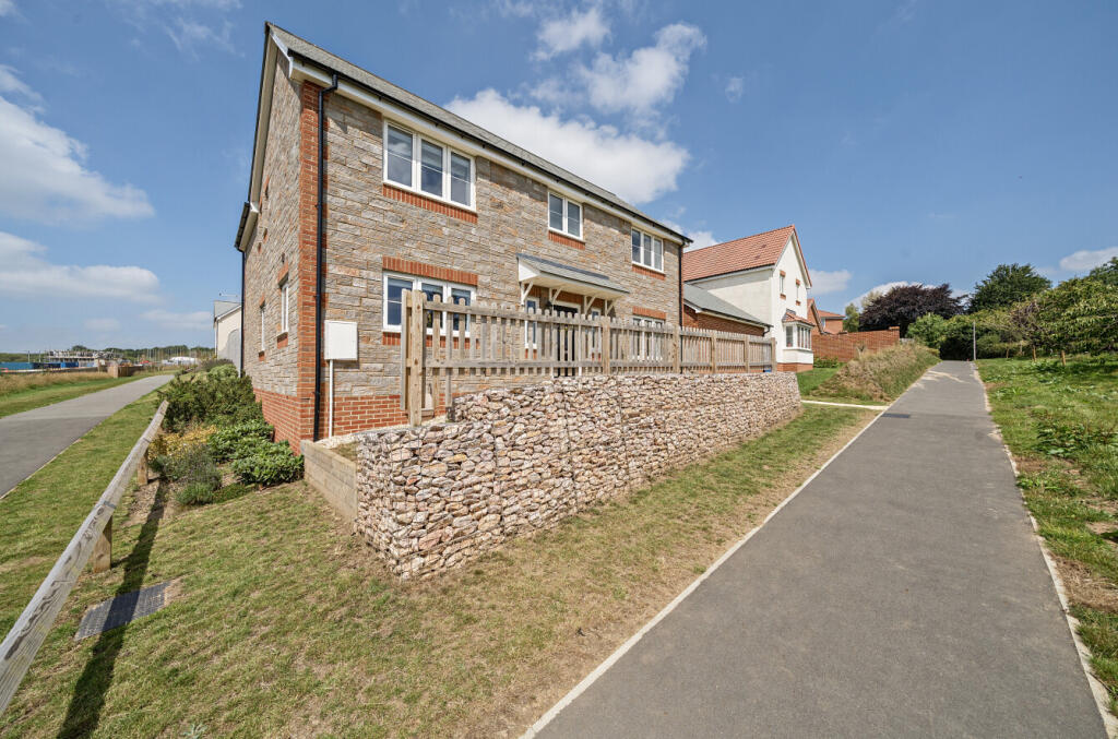 1328161-5-688399f...