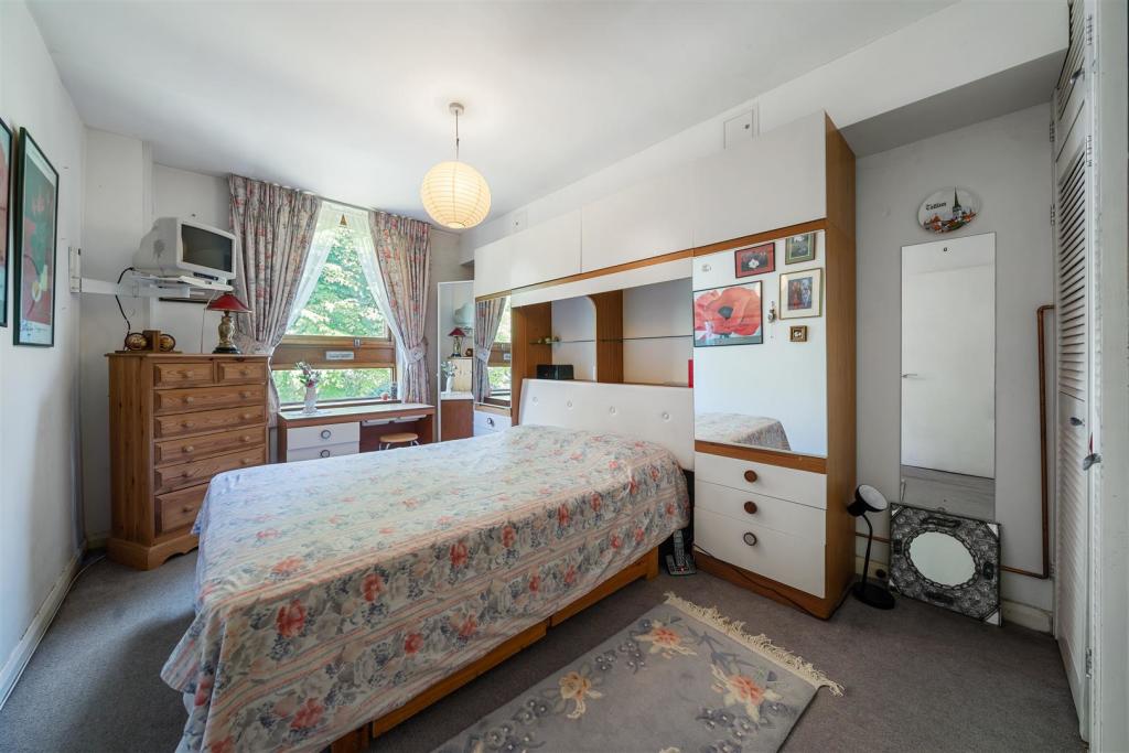 Flat 6, Lancaster Lodge NW3 2UW-9.jpg