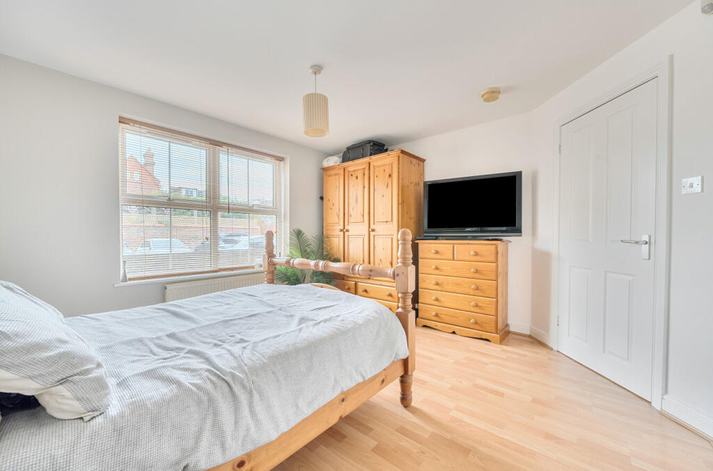 1344893-18-68dd12...