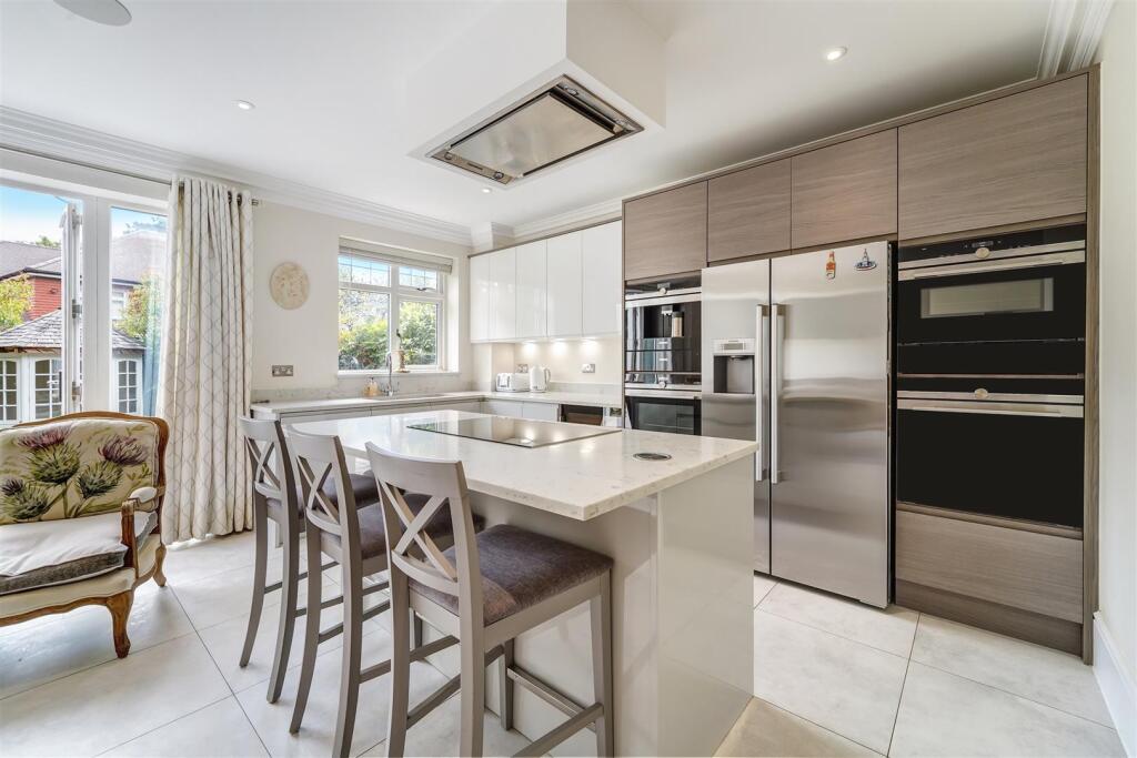 PINE HILL, 9, THORNHILL HOUSE (6).jpg