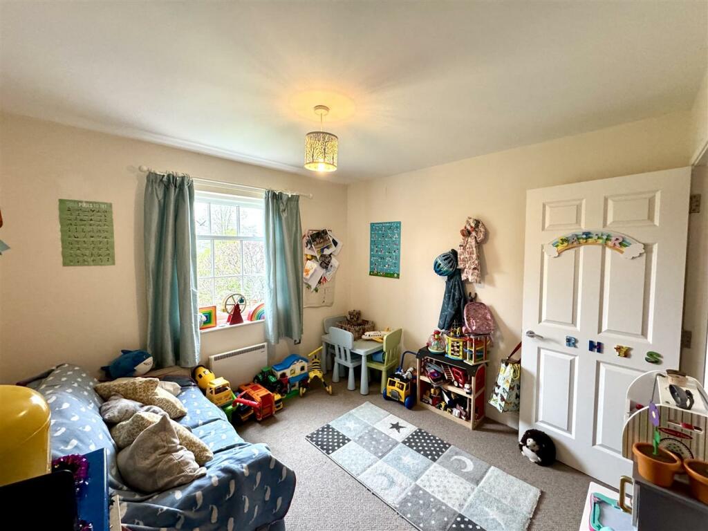 STUDY/BEDROOM 3