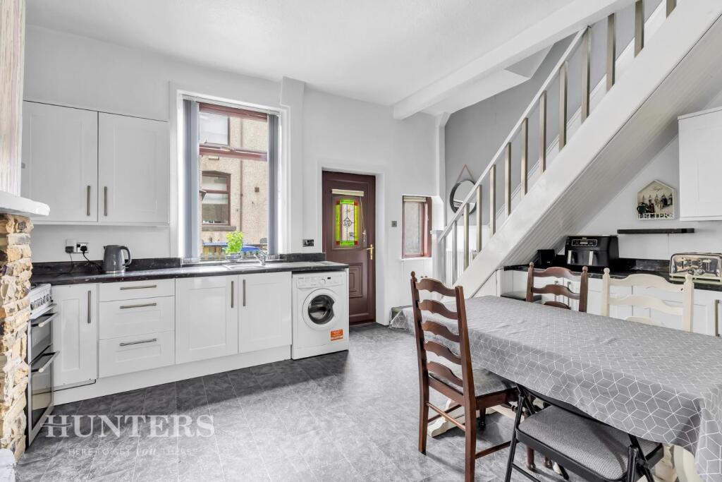 Dining kitchen